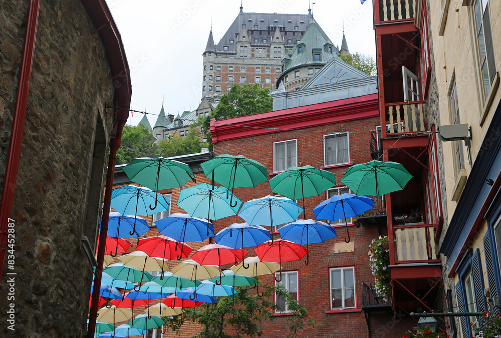 Naklejka premium The hotel over Cul-de-Sac, Quebec City, Canada