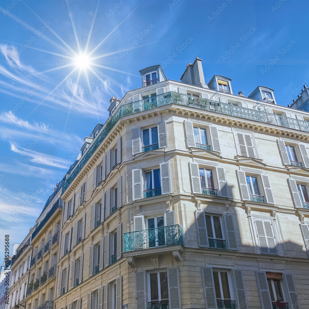 Fototapeta premium Paris, beautiful buildings in a luxury neighborhood in the 17e arrondissement, typical facades 