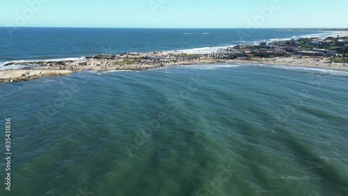 hiperlapso timelapse drone en playa punta del diablo Uruguay mar