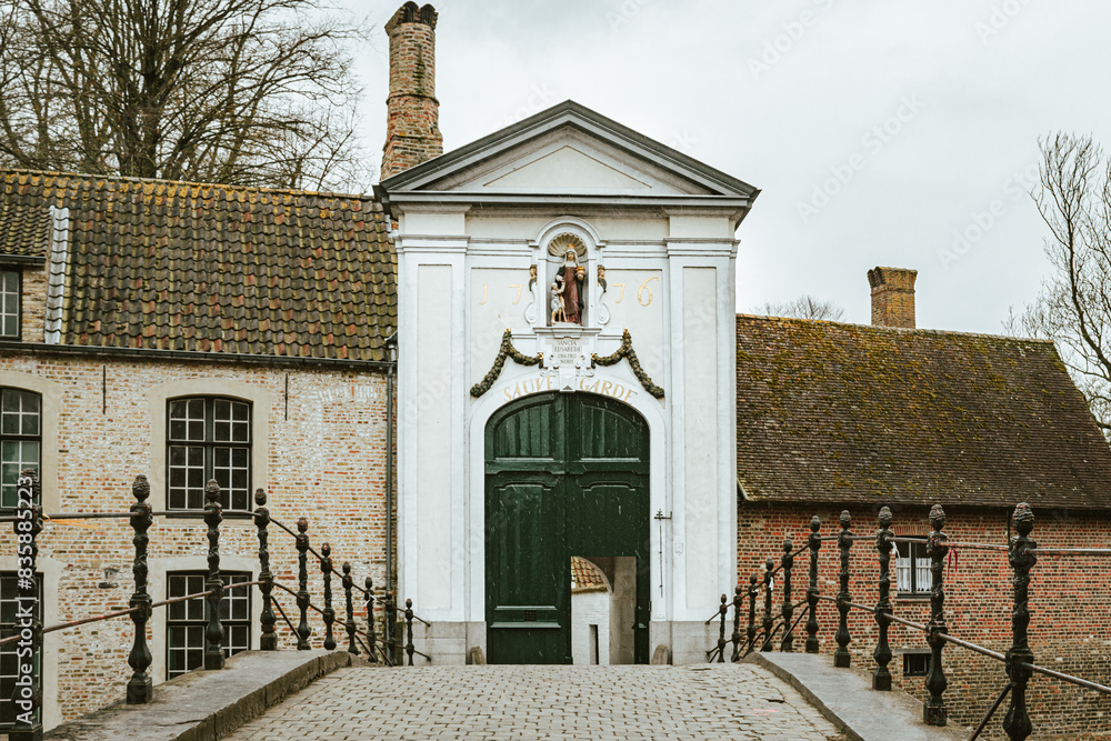 Fototapeta premium Begijnhof neighborhood entrance, Bruges Belgium