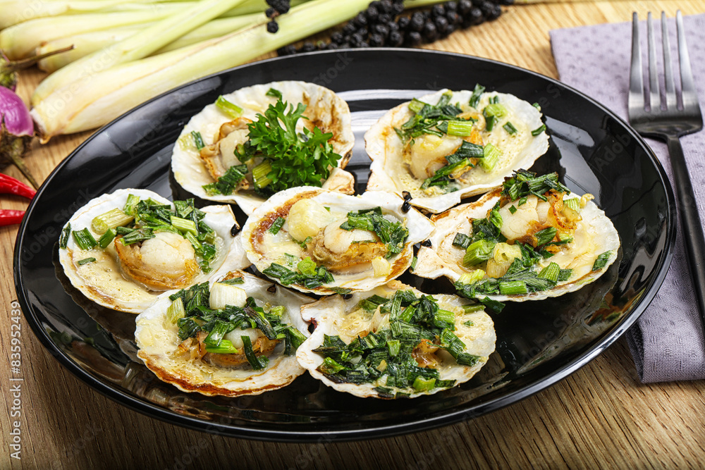 Grilled scallops with green onion Grilled scallops with green onion