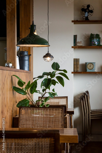 オシャレなカフェの店内の風景