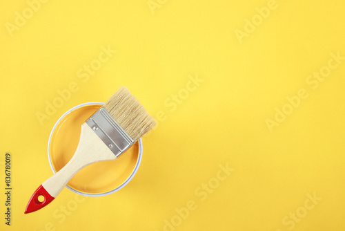 Paint cans and paint brushes and how to choose the perfect interior paint color and good for health © methaphum