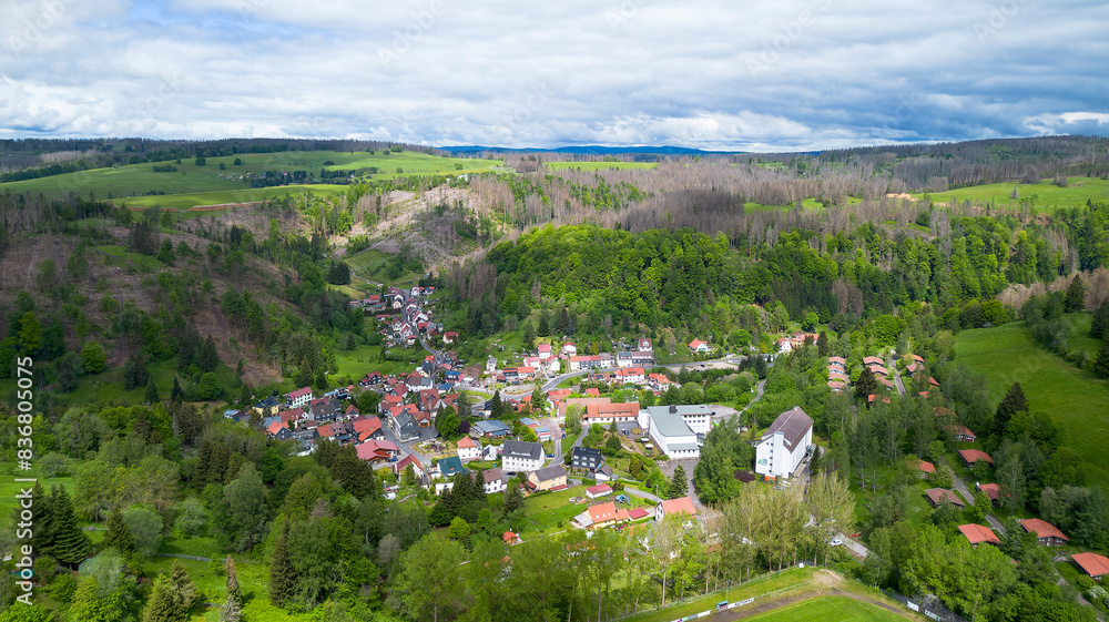 Blick auf Fehrenbach  in der Gemeinde Masserberg in der Fehrenbacher Schweiz in Thüringen