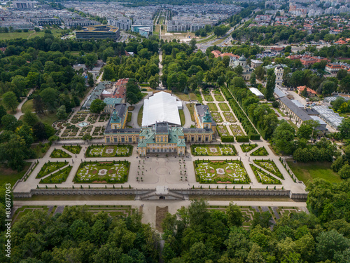 Pałac Wilanowski w Warszawie, perła architektury barokowej. Widok z drona photo