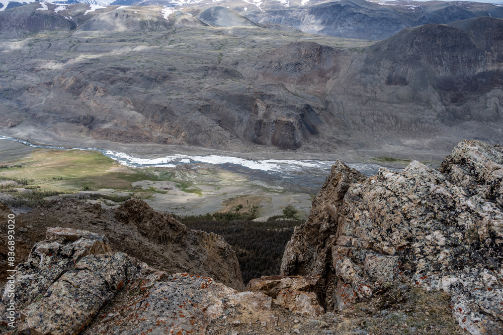 Fototapeta premium landscape of the surroundings of the village of Kosh Agach mountains with lakes and unusual landscapes in the southern regions of Altai in May