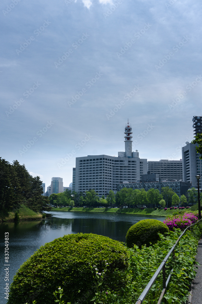 The cityscape in Tokyo, near the Imperial Palace
