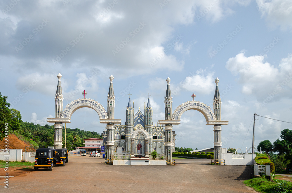 Obraz premium Entrance of St. Lawrence Minor Basilica - Attur, Karkala, India