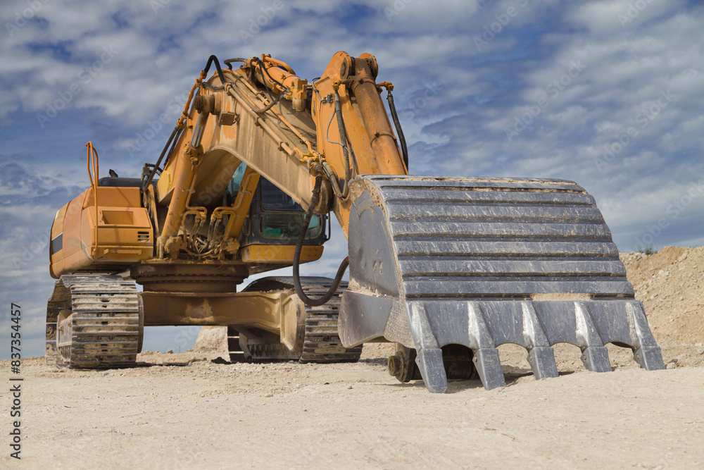 Large Hydraulic Excavator