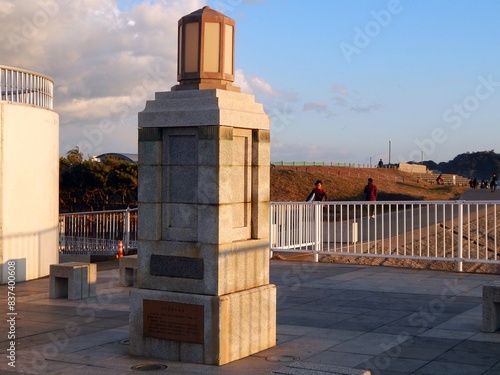夕焼けの辻堂海岸の風景　江ノ島