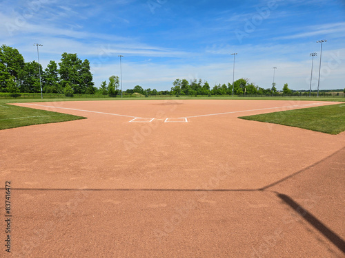 Obraz na płótnie A perfect looking baseball field shot on a sunny day. w salonie