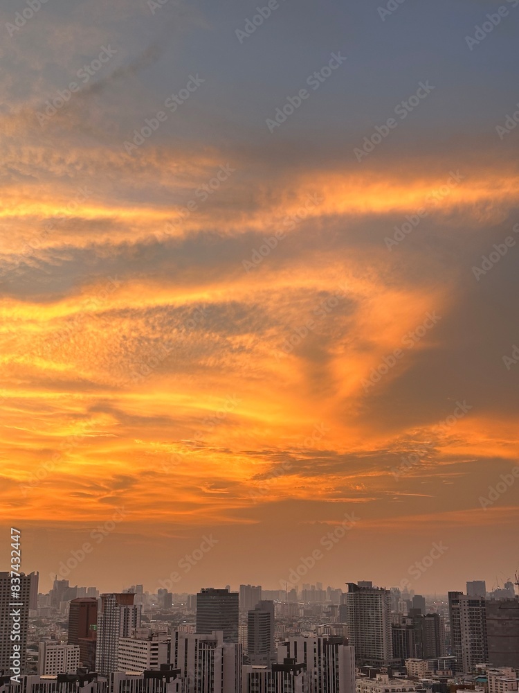 Fototapeta premium sunset in the city