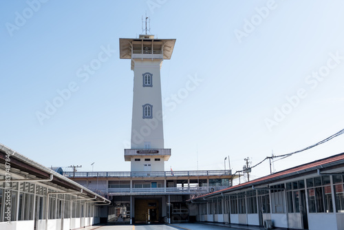 Building for observation of prisons, detention of prisoners