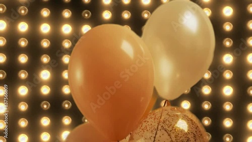 Gold Baloon & Light