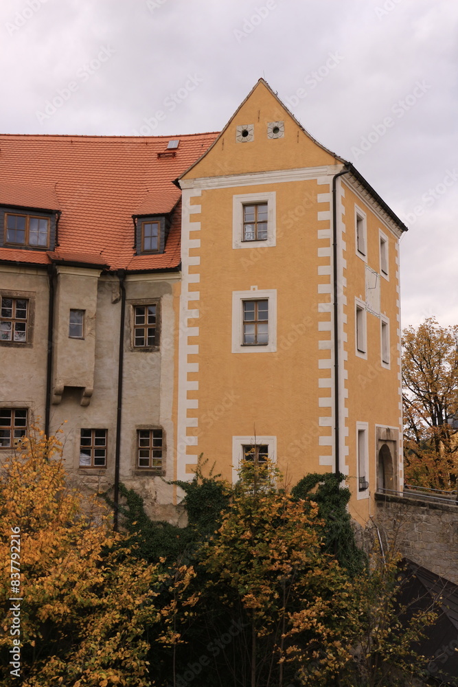 Fototapeta premium Blick in das Zentrum von Hohnstein in der Sächsischen Schweiz