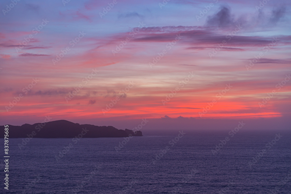 母島・小富士 山頂から望む夕景
母島・小富士 山頂から望む夕景