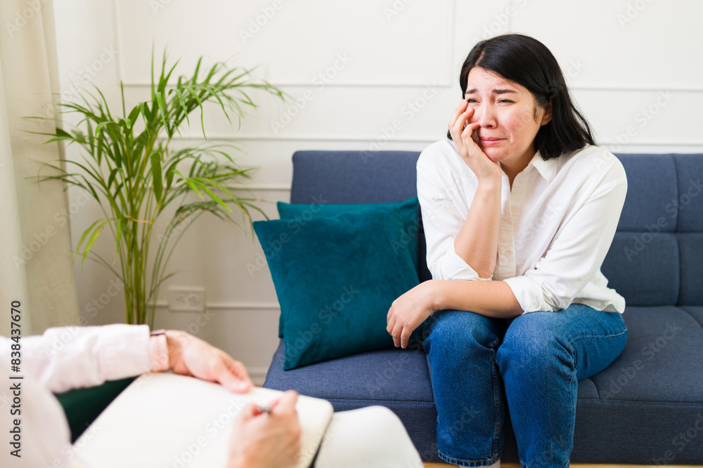 Caucasian woman discusses mental health issues with her therapist in a supportive therapy session Caucasian woman discusses mental health issues with her therapist in a supportive therapy session
