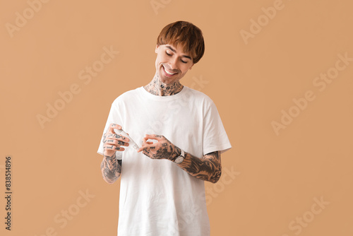 Diabetic young man using la...