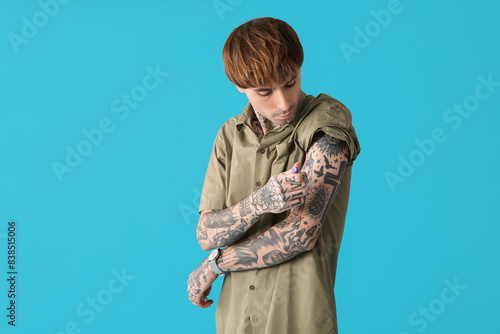 Diabetic young man using la...