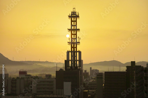 Wallpaper Mural 黄砂に霞む早朝の松江市 Torontodigital.ca