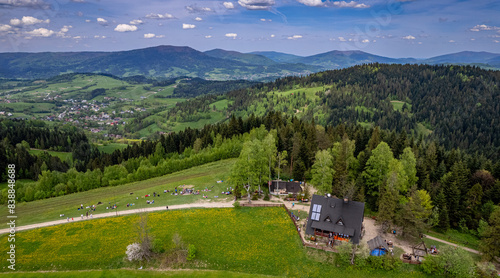 Maciejowa - schronisko w Gorcach © WoZag