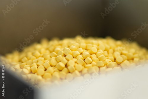 Принти на полотні small yellow antihistamine, Compact packaging, ideal for portability