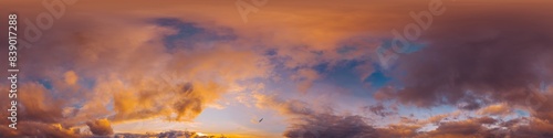 Bilde på lerret 360 panorama of glowing sunset sky with bright pink Cumulus clouds