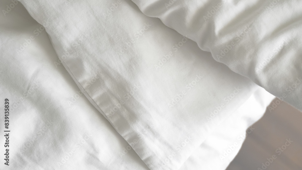 Obraz premium close up of white bedsheet background ,good hotel service