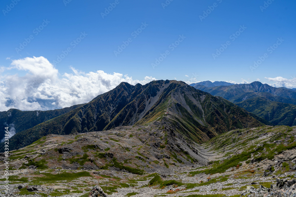 Fototapeta premium 間ノ岳から農鳥岳