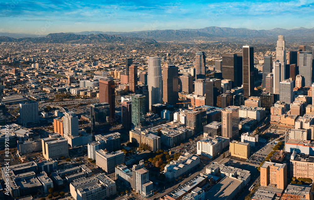 Obraz premium Downtown Los Angeles CA with a cloudscape
