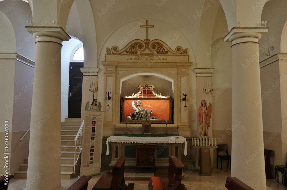 Vasto - Corpo di San Cesario nella cripta della Chiesa di Santa Maria Maggiore