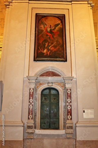 Obraz na płótnie Vasto - Dipinto di San Michele Arcangelo nella Chiesa di Santa Maria Maggiore w salonie