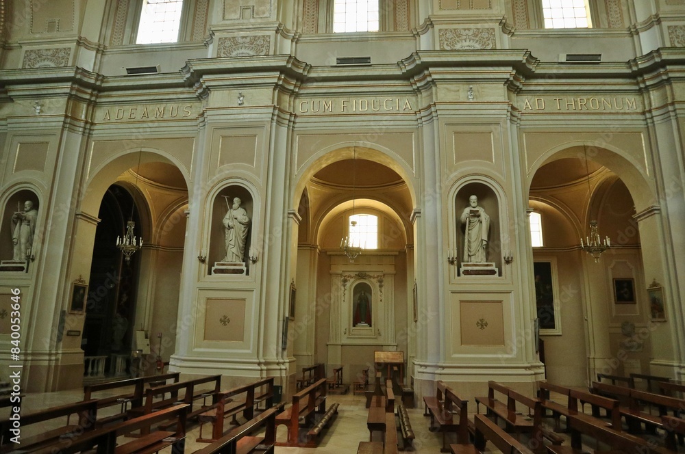 Vasto - Parete destra della Chiesa di Santa Maria Maggiore