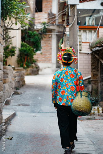 Chinese traditional hairpin flower custom