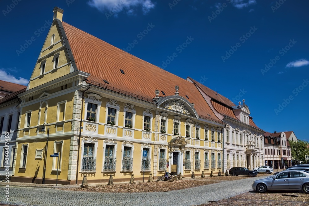 zerbst, deutschland - schlossfreiheit und barocke kavaliershäuser