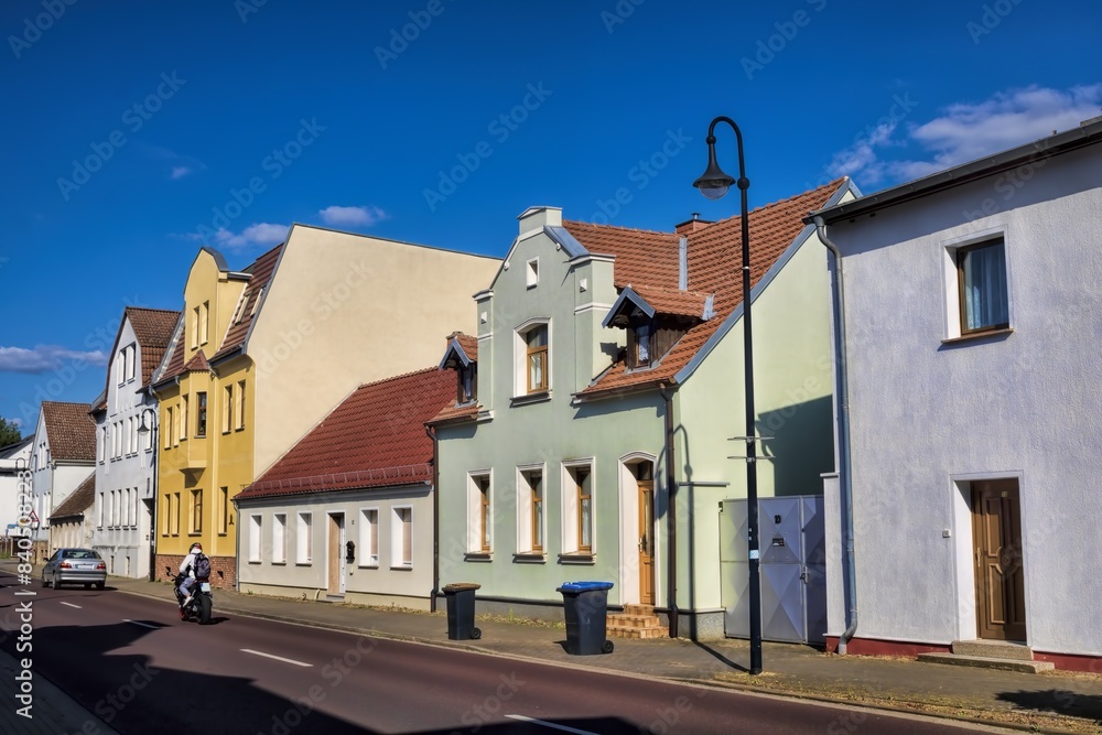 gommern, deutschland - sanierte häuser in der altstadt