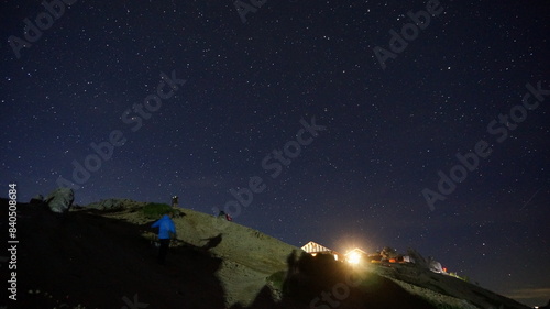 燕山荘の夜空