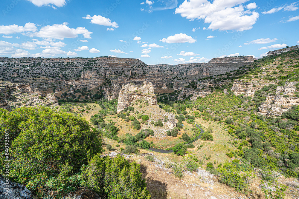 Fototapeta premium The scenic views of Ulubey Canyon Nature Park, which is a nature park in the Ulubey and Karahallı districts of Uşak, Turkey. The park provides suitable habitat for many species of animals and plants.