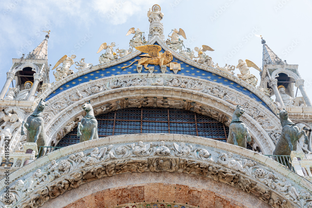 Fototapeta premium Details from exterior of San Marco basilica in Venice