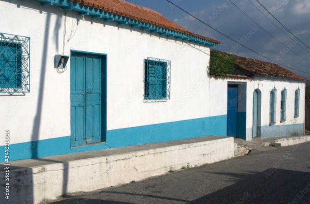 Nuestra arquitectura comprende nuestra herencia española,asi que podemos encontrar muchos ejemplos de arquitectura colonial,por supuesto otra mucho mas actual y moderna. Nuestra arquitectura comprende nuestra herencia española,asi que podemos encontrar muchos ejemplos de arquitectura colonial,por supuesto otra mucho mas actual y moderna.
