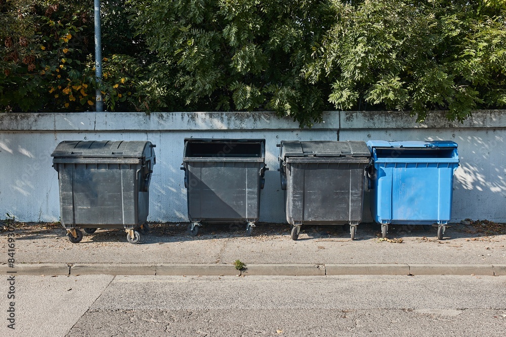 Dumpster garbage bin containers Dumpster garbage bin containers
