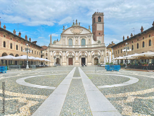piazza ducale di vigevano italia, ducale square in vigevano italy photo