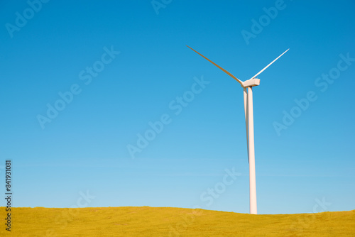 Wind turbine generator for sustainable electricity production © WINDCOLORS