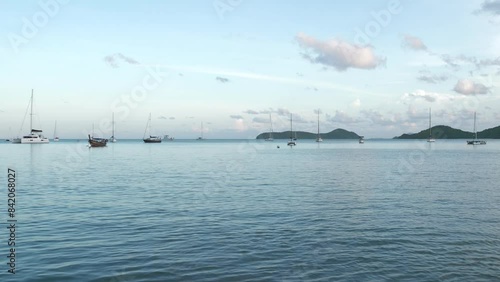 Sea and mountain views, clear sky, suitable for weddings or pre-weddings. or tourism