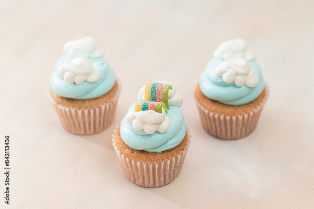 pequeños pastelitos decorados pequeños pastelitos decorados