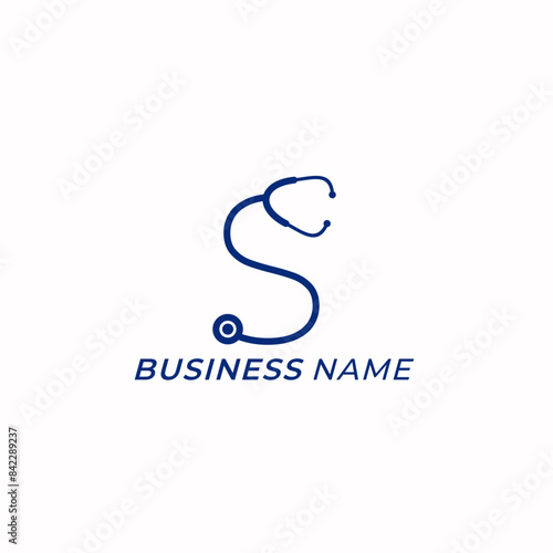 design logo combine letter S and stethoscope