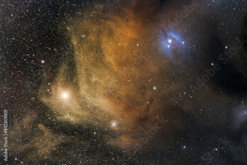 Antares and Rho Ophiuchi cloud complex  © Ilia