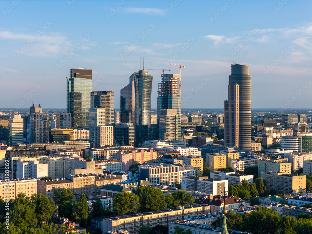 Obraz premium Warszawa, panorama miasta o zachodzie słońca