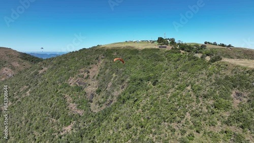 Paragliders no Pico do Gavião - Andradas - Minas Gerais - Brasil photo