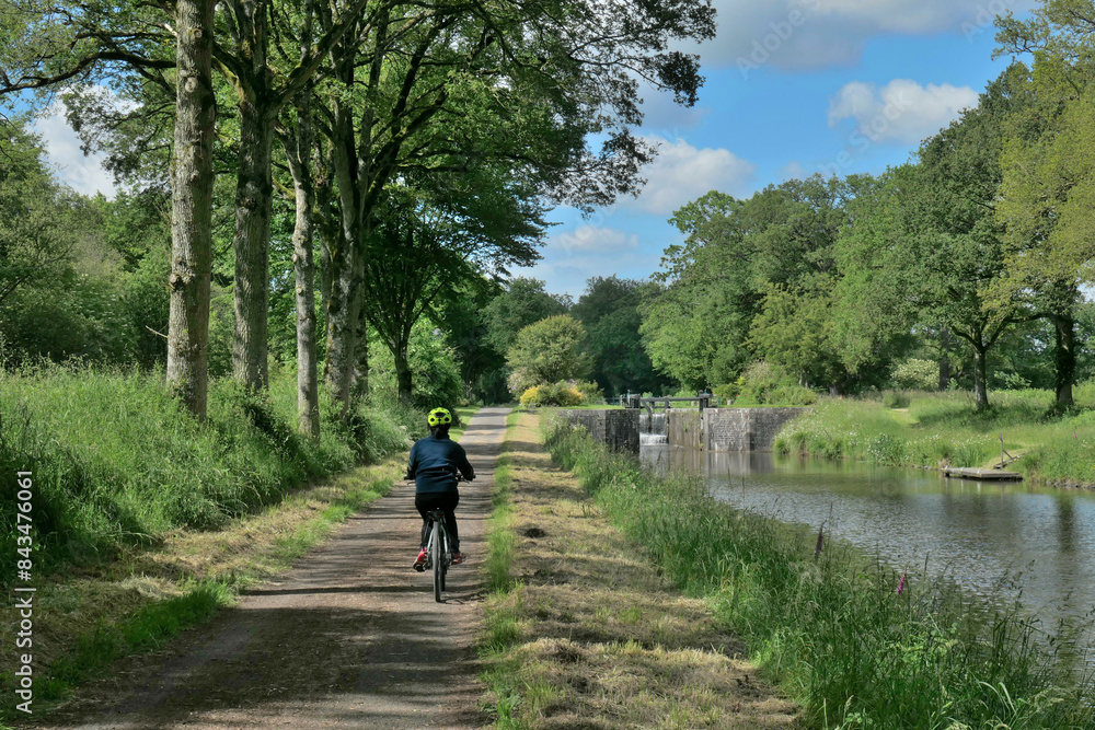 Canal de l'Ille et Rance, de Rennes à Saint-Malo, Ille et Vilaine, Bretagne, France Canal de l'Ille et Rance, de Rennes à Saint-Malo, Ille et Vilaine, Bretagne, France